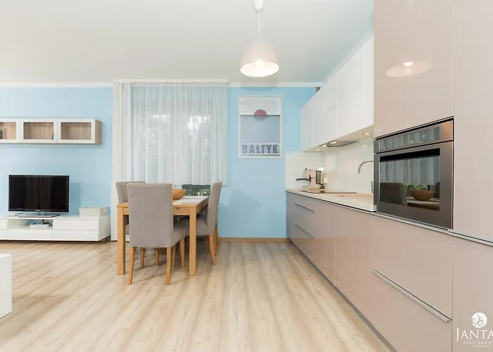 Jantar - Family Vacation Polanki